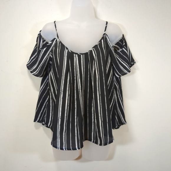 Lush Women's Cold Shoulder Black and White Striped Women's Top Size M - Picture 1 of 5